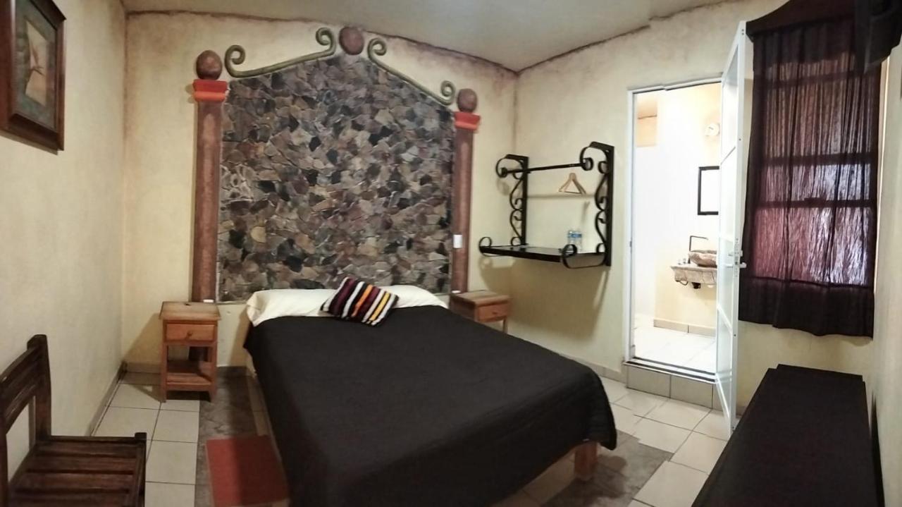 Hotel Casa Del Arbol Bernal Eksteriør bilde